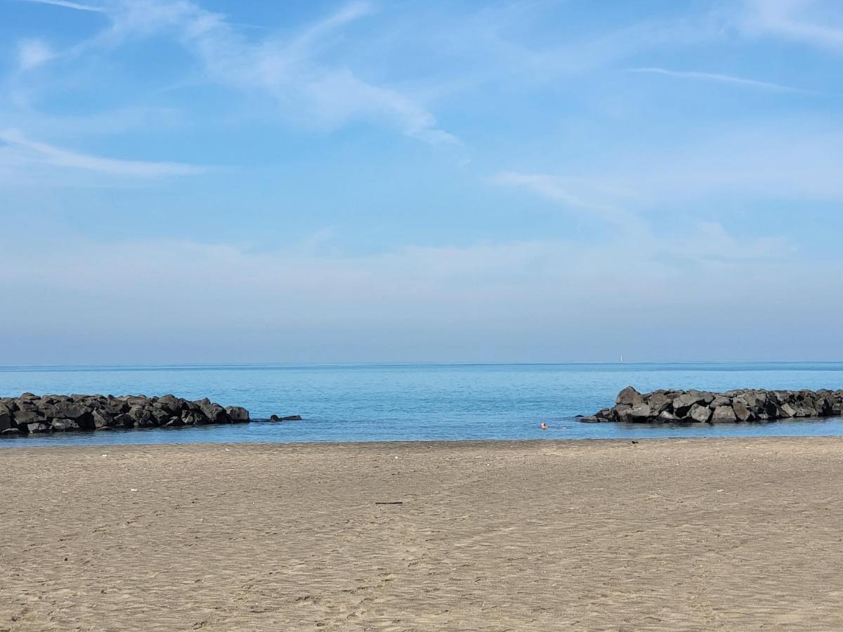 Sweet House Fiumicino Apartment Ngoại thất bức ảnh